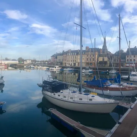 Côté Pecheur Bed & Breakfast *